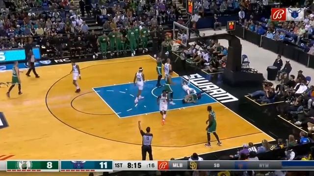 LaMelo Ball Gets His Ankle Broken by Derrick White! смотреть онлайн