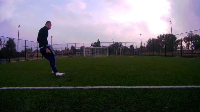 Красивые удары по воротам！ смотреть онлайн