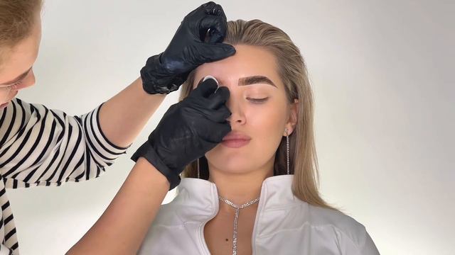 ОКРАШИВАНИЕ БРОВЕЙ КРАСКОЙ BRONSUN новая формула / мой способ оформления бровей смотреть онлайн