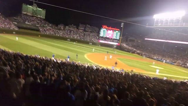 Bedlam at Wrigley after Miguel Montero's Grand Slam смотреть онлайн