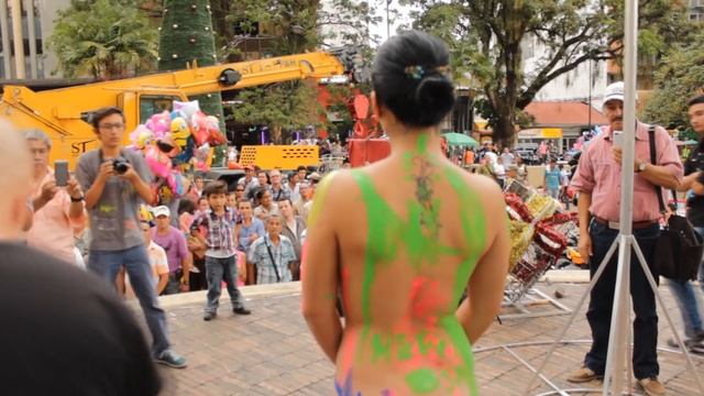 Performance Leonardo Otero