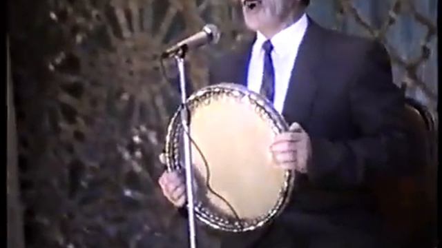 " Mahur Hindi " dəstğahı.Oxuyur Canəli Əkbərov solo konsert 1993-cu il.Opera və Balet teatrı. смотреть онлайн
