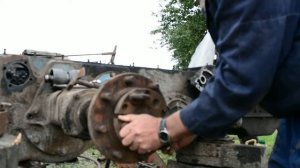 ЮМЗ-6.Демонтаж ступицы заднего моста.Продолжение