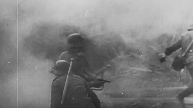 Sacrificing Hundreds of Tanks to Trap Hitler's Panzer Corps смотреть онлайн