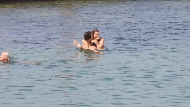 СЕВАСТОПОЛЬ - ПОКАЗЫВАЮ ВСЮ ПРАВДУ! КРАСОТКИ И ГАЛЕЧНЫЕ ПЛЯЖИ? КРЫМ - БАРХАТНЫЙ СЕЗОН 2022 смотреть онлайн