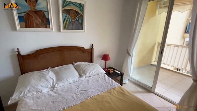 F3 à vendre vue mer sur la route des Sanguinaires à Ajaccio смотреть онлайн