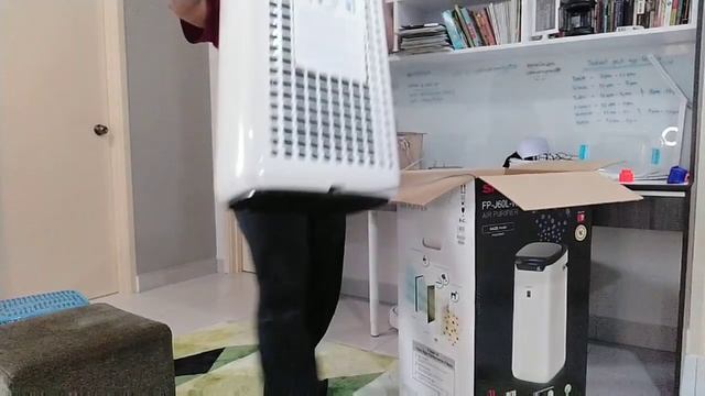 Unboxing Air Purifier Sharp FP-J60L-W смотреть онлайн