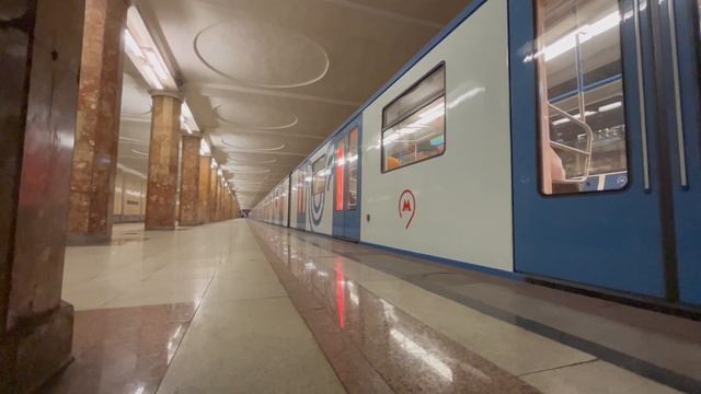 «Москва-2019» отправляется от станции «Красносельская» смотреть онлайн