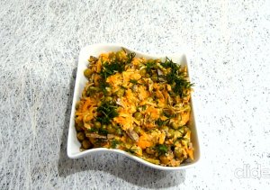 Салат из куриной печени