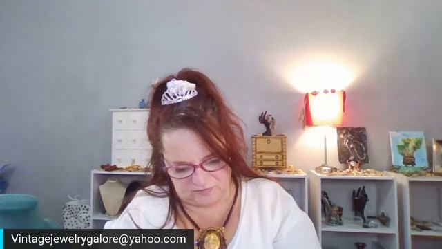 Monday Night Jewelry Sale смотреть онлайн