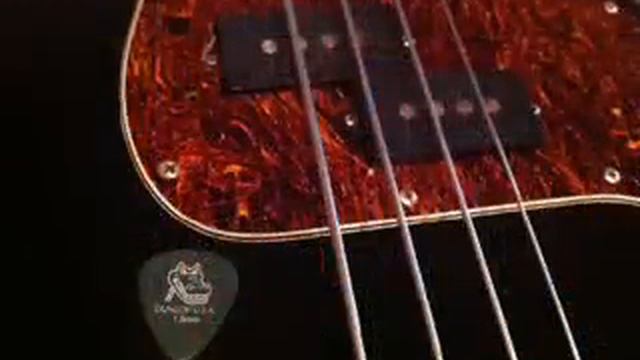 MIM P-Bass Pickup Tests - SPB-3 смотреть онлайн