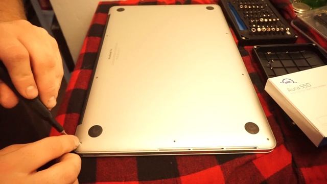 Replacing the PCIe SSD in a 2015 Macbook pro. смотреть онлайн
