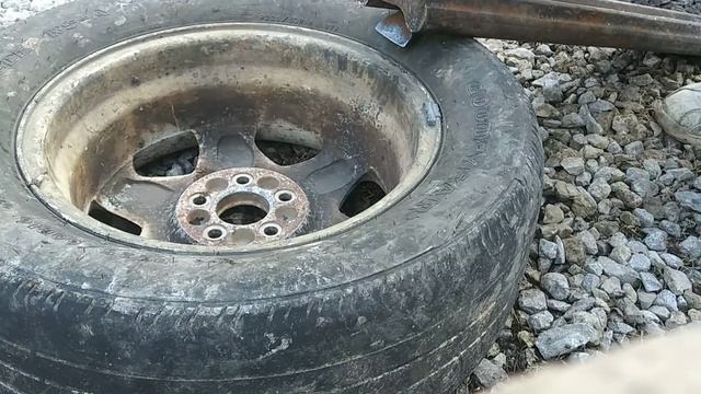 99% Bead breaker on a tire!!! смотреть онлайн