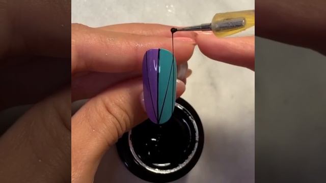 Самая легкая геометрия на ногтях   / гель паутинка в дизайне ногтей/ быстрая геометрия на ногтях