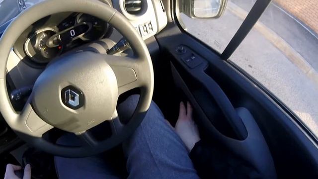 Renault Trafic Business + Van Review смотреть онлайн