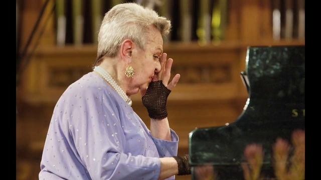 Скончалась народная артистка : Ушла целая эпоха... смотреть онлайн