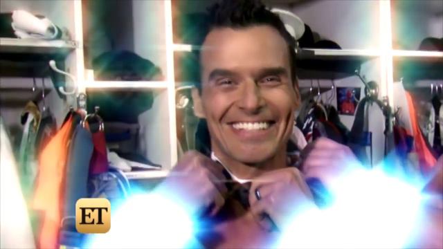 EXCLUSIVE: Antonio Sabato Jr. Gets Stripping Pointers as He Joins the Chippendales смотреть онлайн