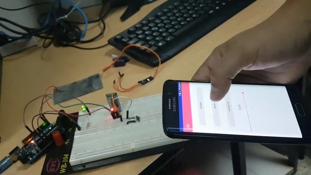 Android Studio Apk Arduino Bluetooth Led Control смотреть онлайн