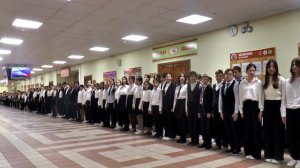 Линейка с поднятием Российского флага и исполнением Гимна страны