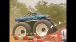 Самый большой внедорожник. Бигфут (Monster Truck)