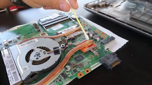 Αλλαγή πάστας σε λάπτοπ! смотреть онлайн