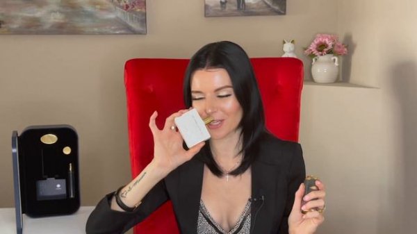 🧁FLORAIKU-ONE UMBRELLA FOR TWO || PERFUME REVIEW (BEST GOURMAND!!🙌🏻)