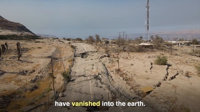 The Dead Sea Is DYING смотреть онлайн