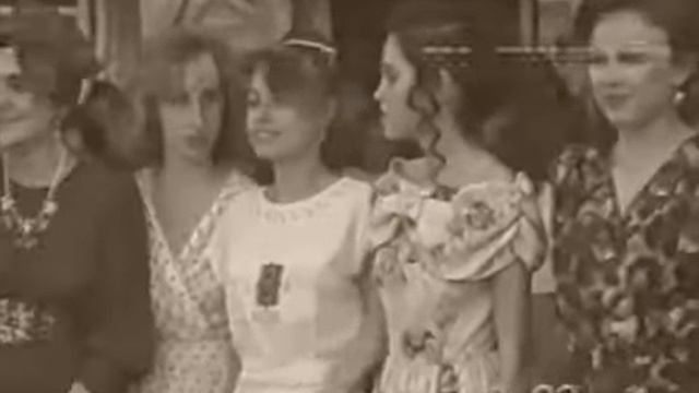 Школа #9 / Первый выпуск 2 / Вручение медалей на ДК