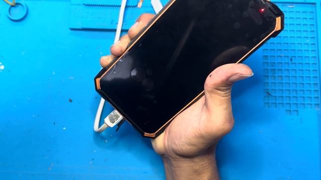 CELULAR INDESTRUTÍVEL NÃO LIGA ( Solução Simples! ) Oukitel, Doogee, Caterpillar смотреть онлайн