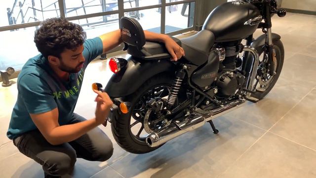 Royal Enfield Meteor 350 Stellar - Black Beast | Best 350cc Bike ? Know Features and Everything смотреть онлайн