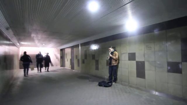 флейта в подземном переходе в Иркутске смотреть онлайн