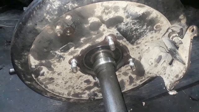 На TOYOTA Замена подшипника на полуосях заднего моста смотреть онлайн