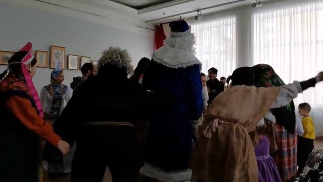 Новогодний спектакль смотреть онлайн