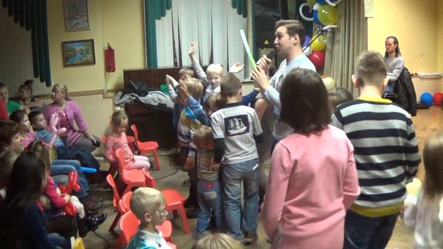 Песня этот мир в детских руках Илья Ликторов в ЮАО Царицыно 03.12.2016 г смотреть онлайн