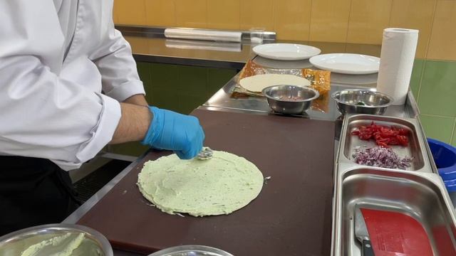 Мастер класс по приготовлению рулета из мексиканской лепешки смотреть онлайн