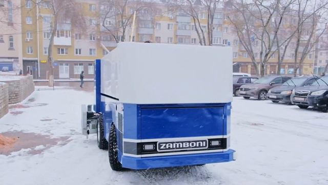Zamboni 446 - Какая она? Машина для заливки и уборки льда