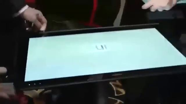 Lenovo IdeaCentre Horizon 27 Table PC | TechCrunch At CES 2013 смотреть онлайн