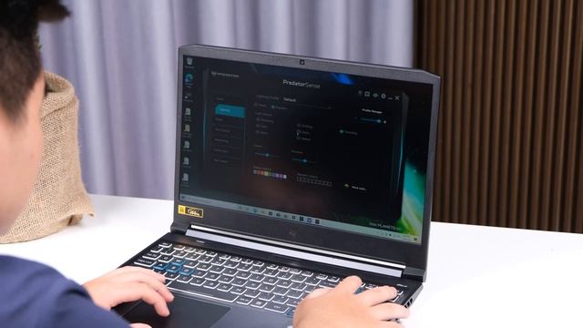Đánh giá Acer Predator Helios 300 màn 144Hz, SSD 512GB, cấu hình cao giá tốt смотреть онлайн
