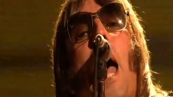 Oasis live at Brit Awards 14 02 2007