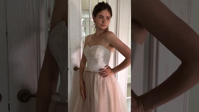 Цветные свадебные платья