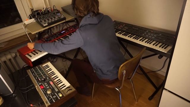 Modulate | A DAW-less live jam смотреть онлайн