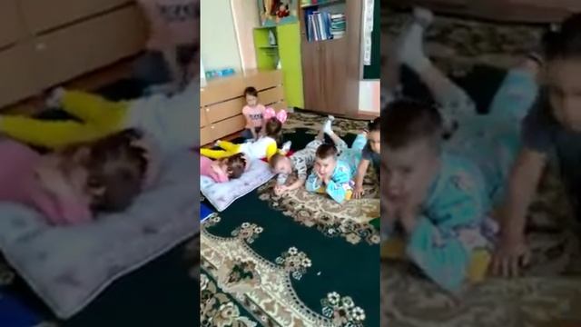 Пижамная вечеринка в саду смотреть онлайн