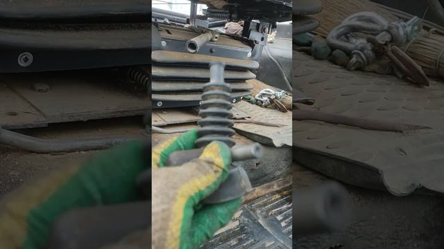 Как починить включение и отключение переднего моста МТЗ 82 смотреть онлайн