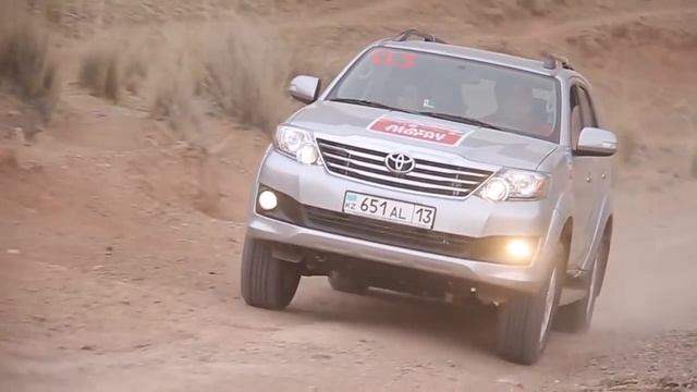Fortuner породистый внедорожник Toyota смотреть онлайн