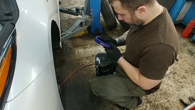 Toyota Prius Plug-in PHV 52 Увеличение клиренса с помощью проставок АПсервис смотреть онлайн