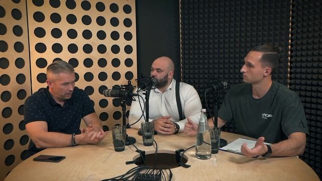 Радио-тренер 19. Тарас Кияшко о подготовке профессионального бойца ММА, кино и каскадерах смотреть онлайн