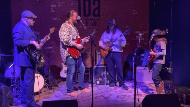 “Hey Joe” @ JBA Macon Open Jam смотреть онлайн