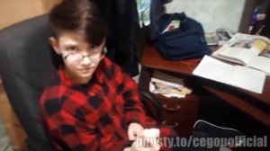 грифер сказал что он з****л седжо! и порвал тетрать и кинул в маму