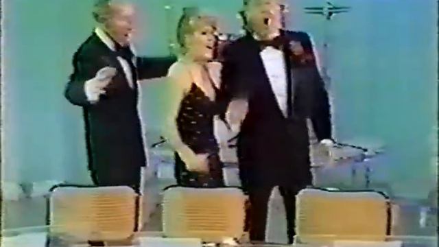 Bing Crosby, Jackie Gleason, & Bernadette Peters - "Style" смотреть онлайн