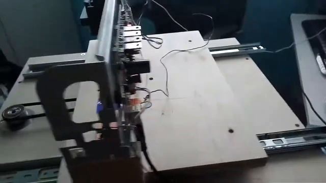 HLDI смотреть онлайн